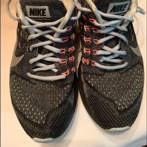 NIKE ZOOM STRUCTURE 18